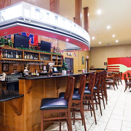Holiday Inn Hotels Batesville By Ihg Luaran gambar